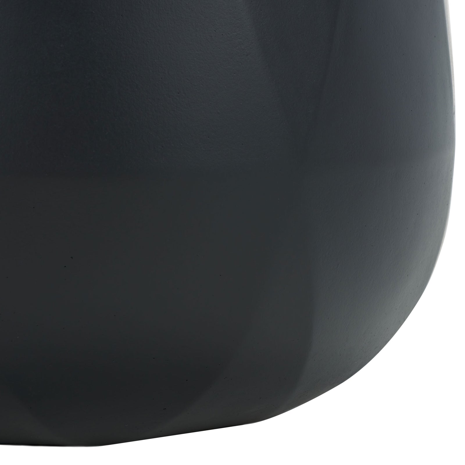 A curved black base softens the planter's sculpted geometric design. || PAT1536A-SET2 || leg_studio