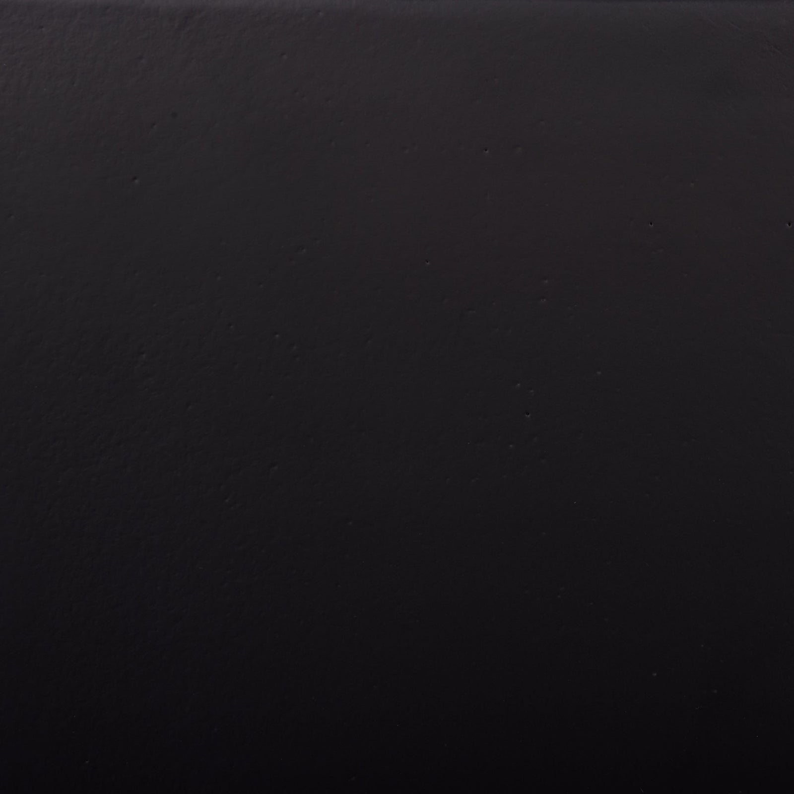 A deep black finish shows subtle texture for a quietly refined look. || PAT1543A || swatch_studio