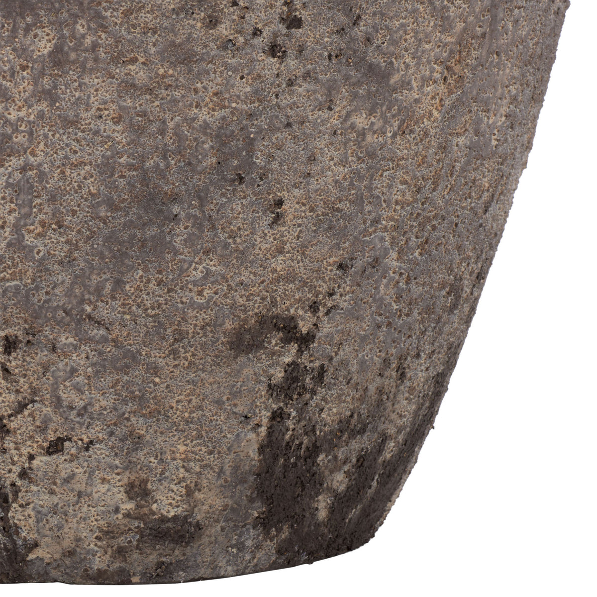 A gently tapered base shows off the planter's rugged, mottled brown texture. || PAT1555A || leg_studio