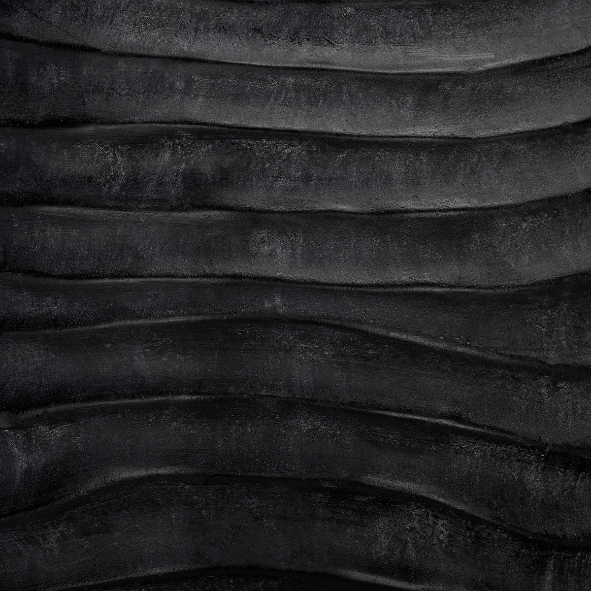 Soft gray highlights bring depth to the planter's textured black ridges || PAT5043E || swatch_studio