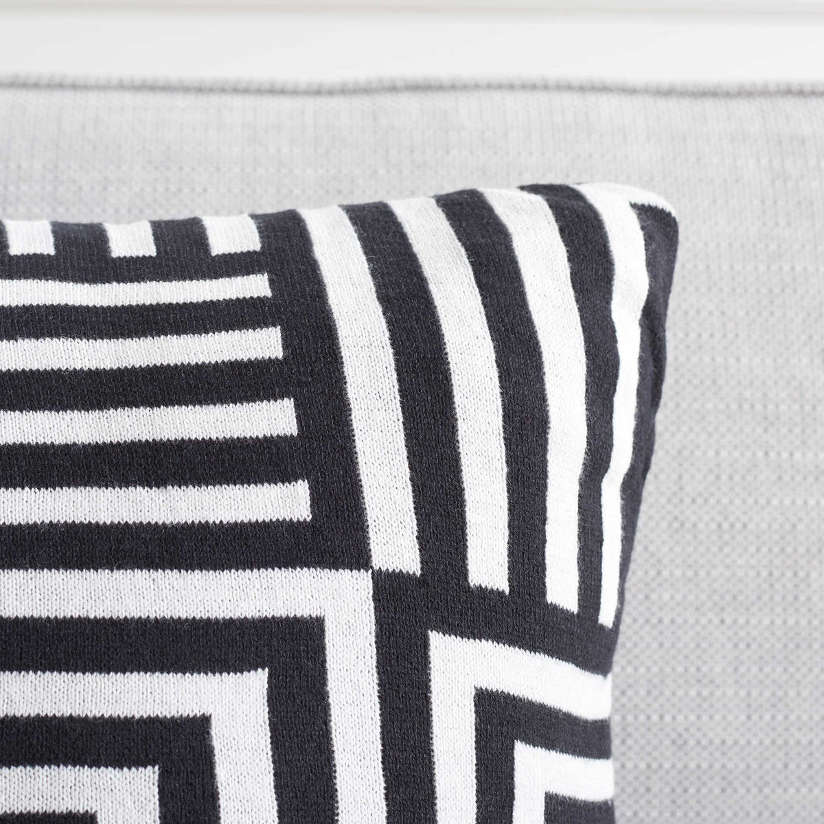 Softly textured cotton-blend weave shows crisp black-and-ivory striping for a modern graphic look || PLS401A-1818-SET2 || detail_room