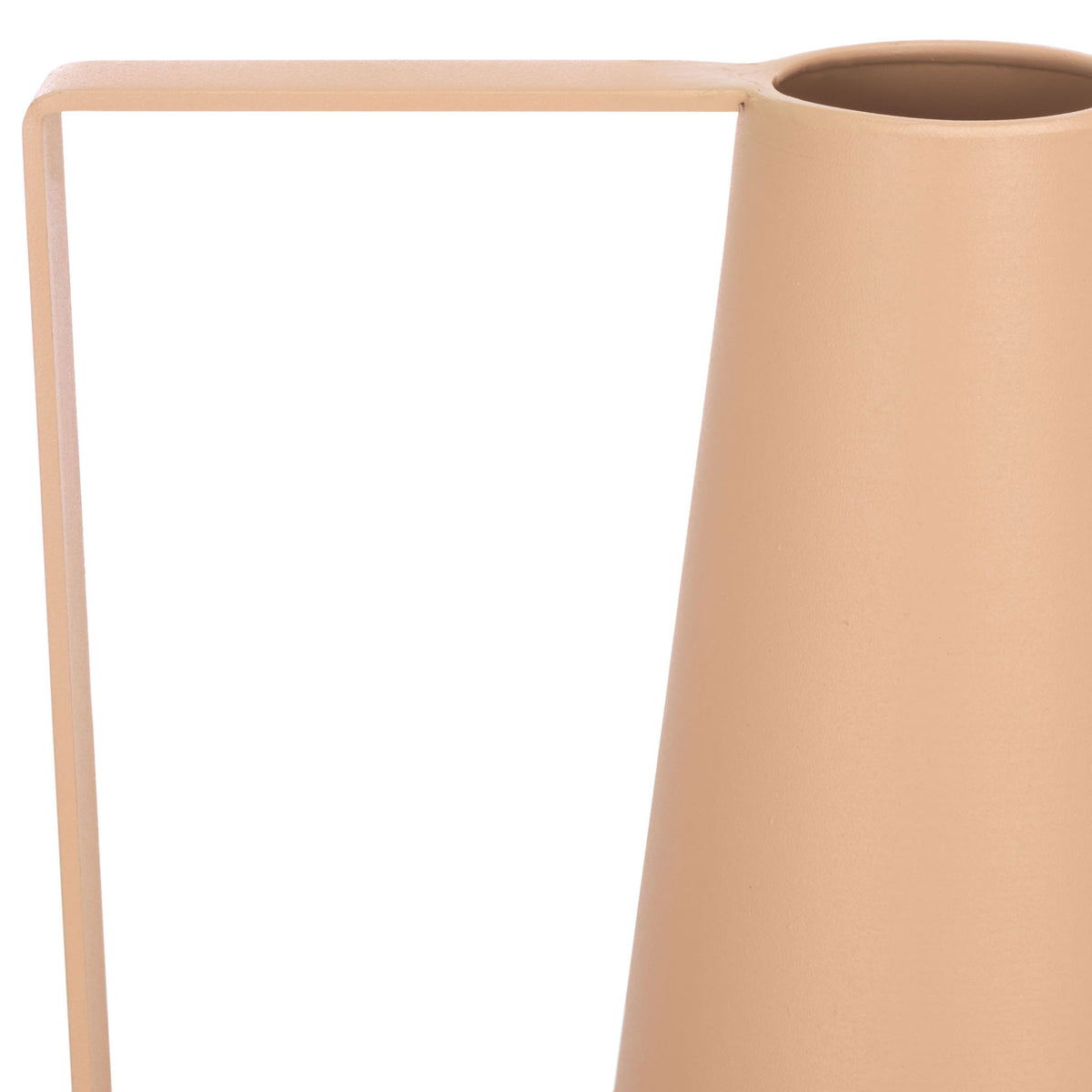 A squared-off handle extends from the narrow opening of the shorter satin beige vase. || RDC4049A-SET2 || handle_studio