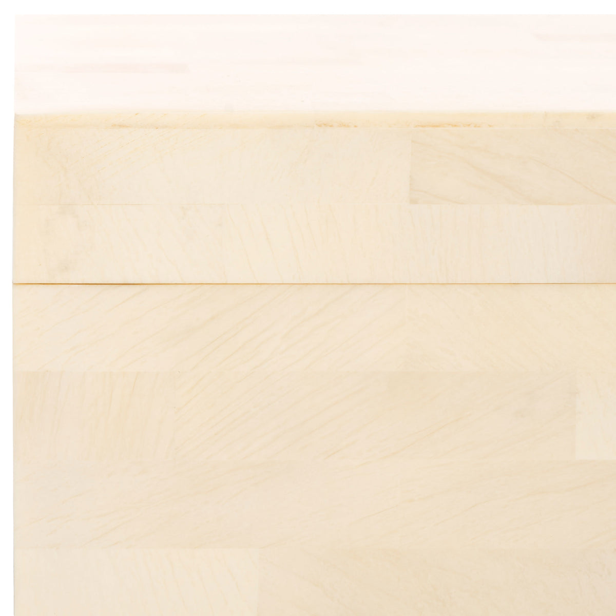 Subtle ivory grain and a crisp lid seam give the decorative box its understated faux-bone appeal. || RDC5002A-SET2 || detail_studio
