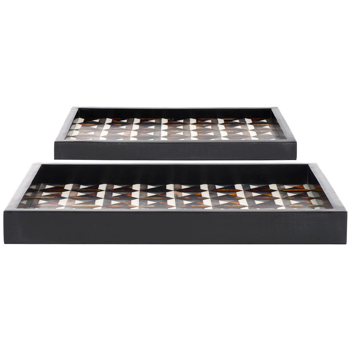 Two coordinating trays offer rectangular surfaces patterned with ivory and amber triangles || RDC5013A-SET2 || front_studio