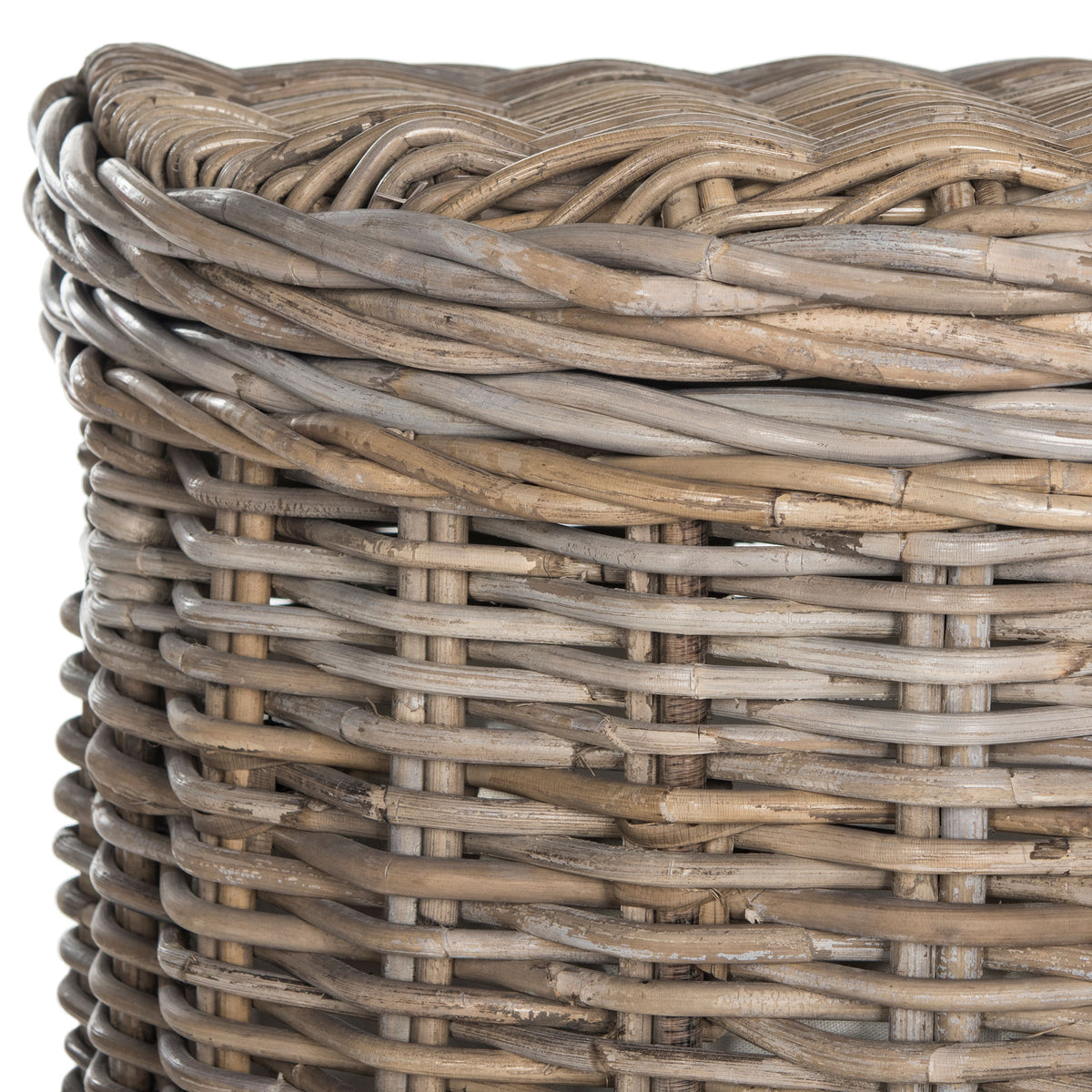 Weathered gray and tan rattan strands create a richly textured weave across the hamper and lid. || SEA7008A || detail_studio
