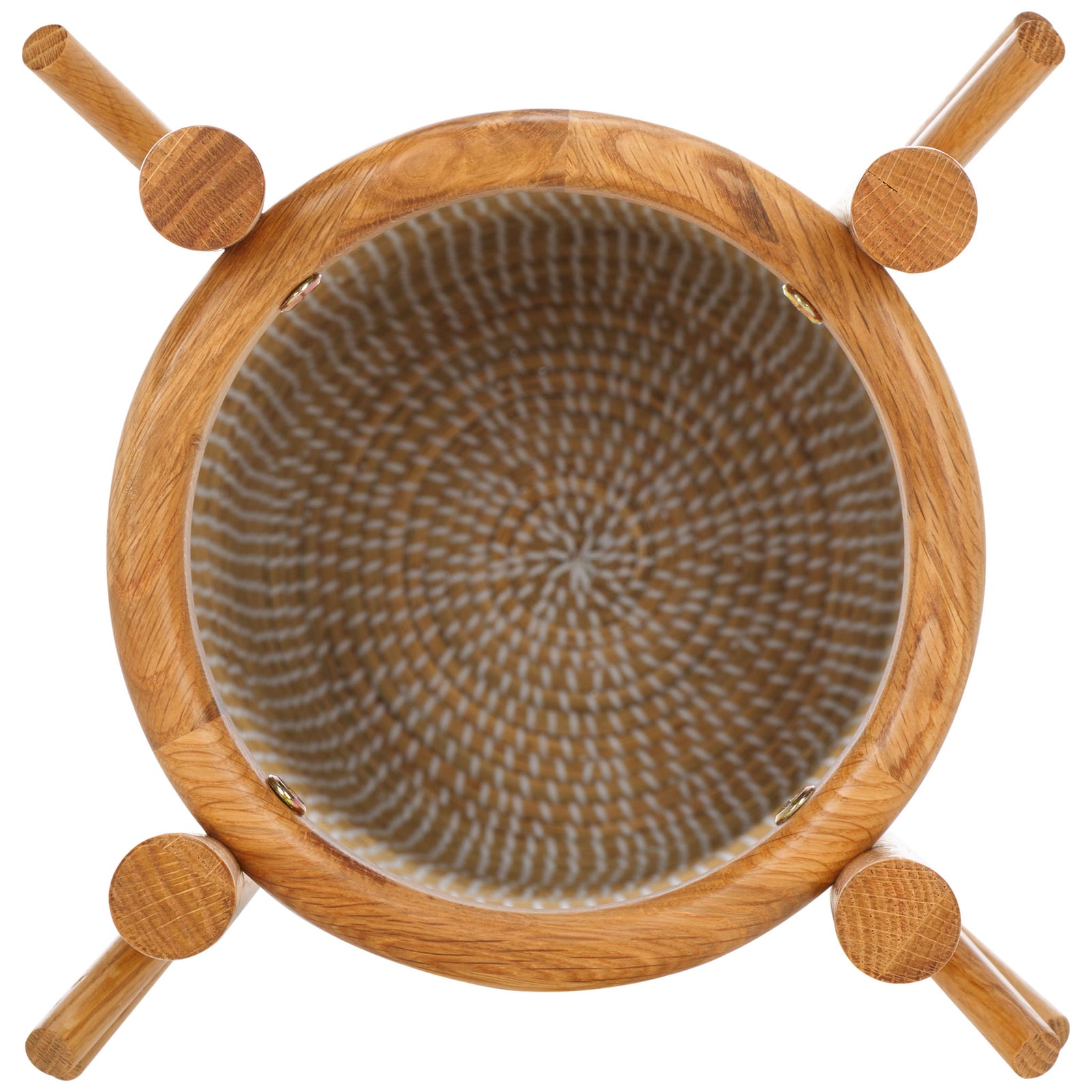 A rounded wood frame surrounds the basket's patterned weave, with four uprights extending outward. || SFV4202A || top_studio