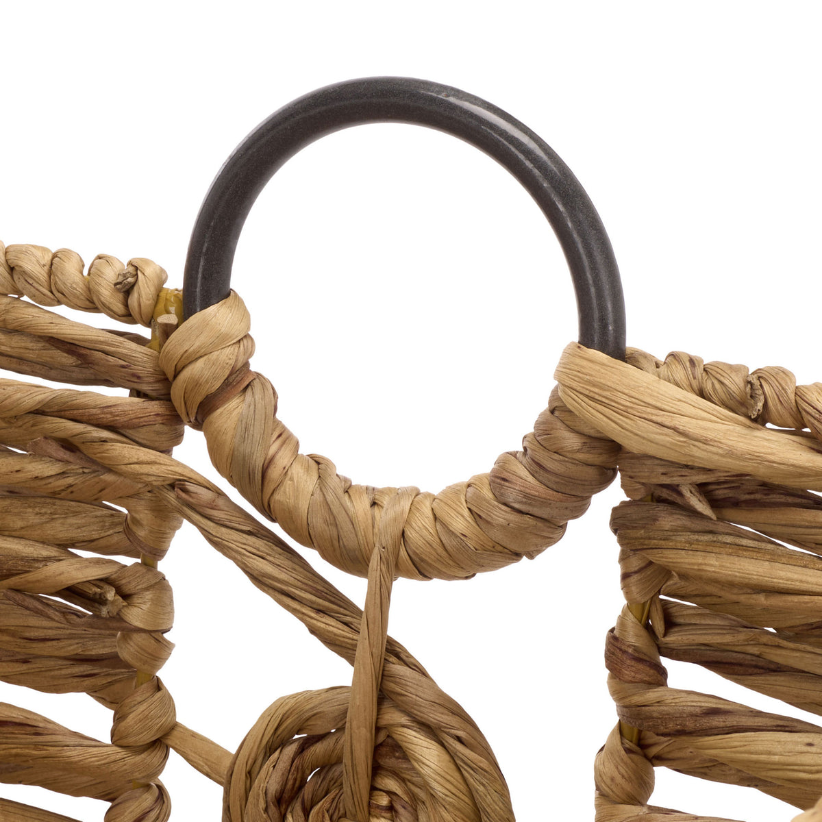 A dark metal ring handle is wrapped with natural fibers where it meets the woven basket. || STG1830A-SET3 || handle_studio