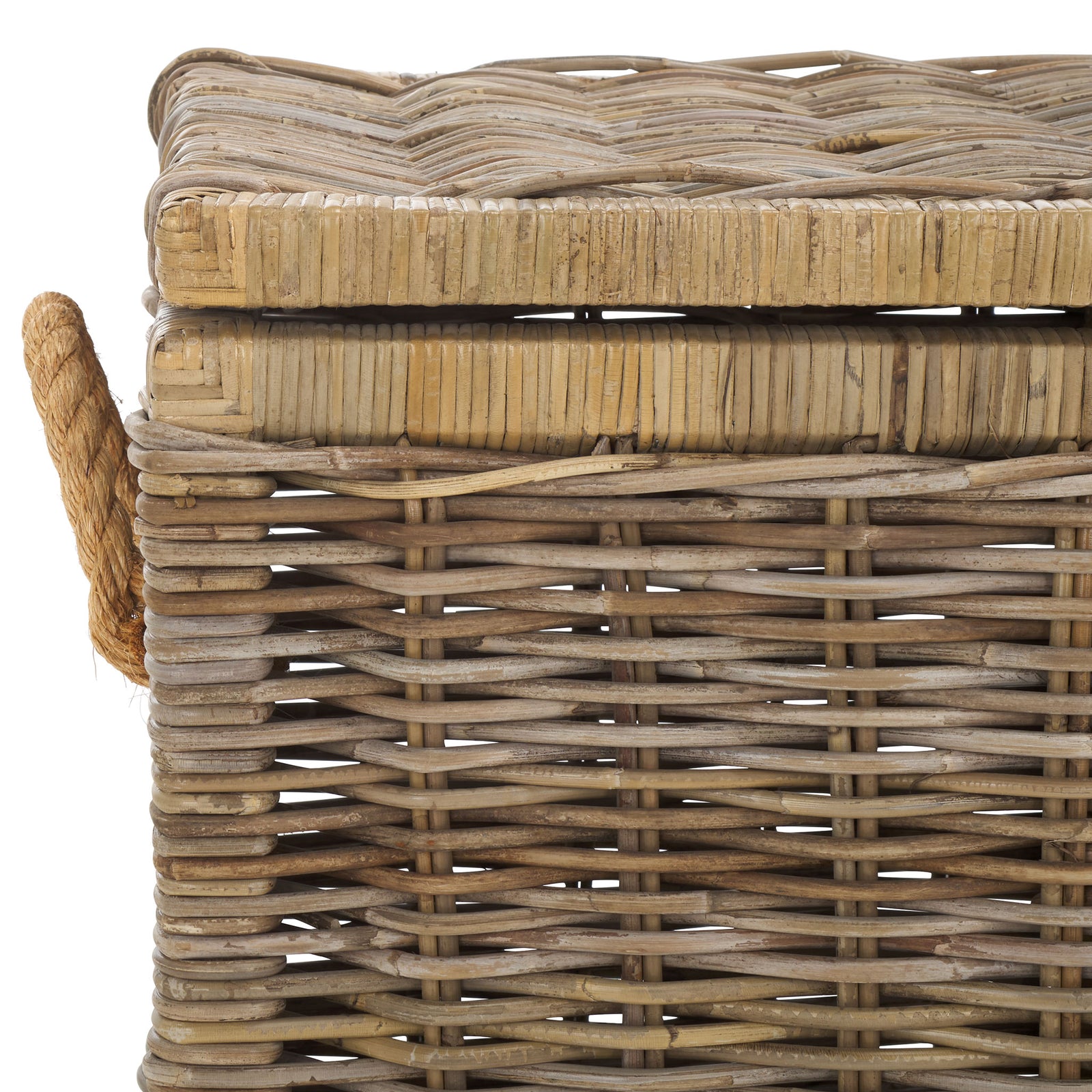 Layered rattan trim and interlaced strands lend rich texture to the trunk's upper edge. || STG6506A || detail_studio