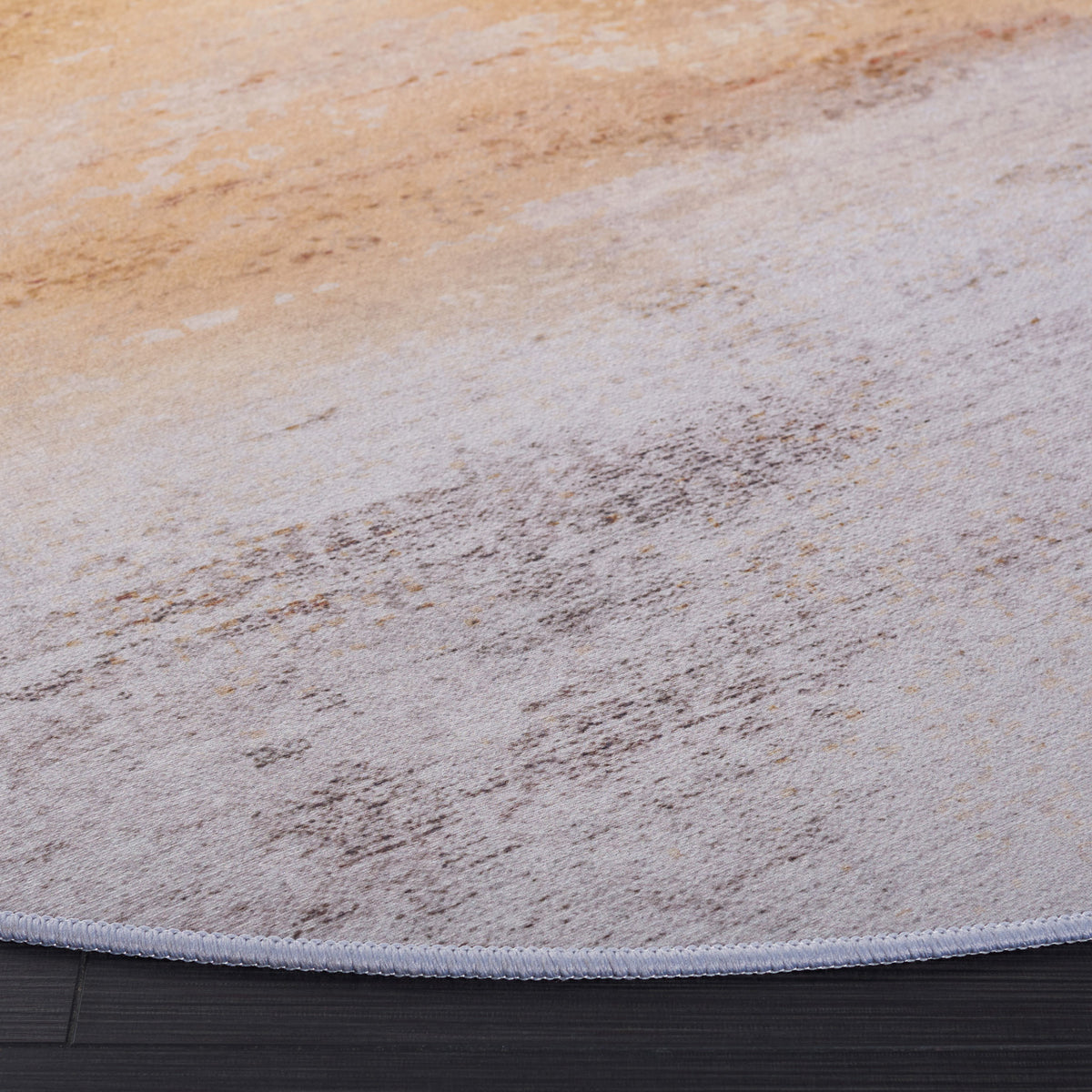 Soft, brushed gray and rust pattern with smooth, low-profile pile and a neatly finished edge || TAC813F-6R || detail_room