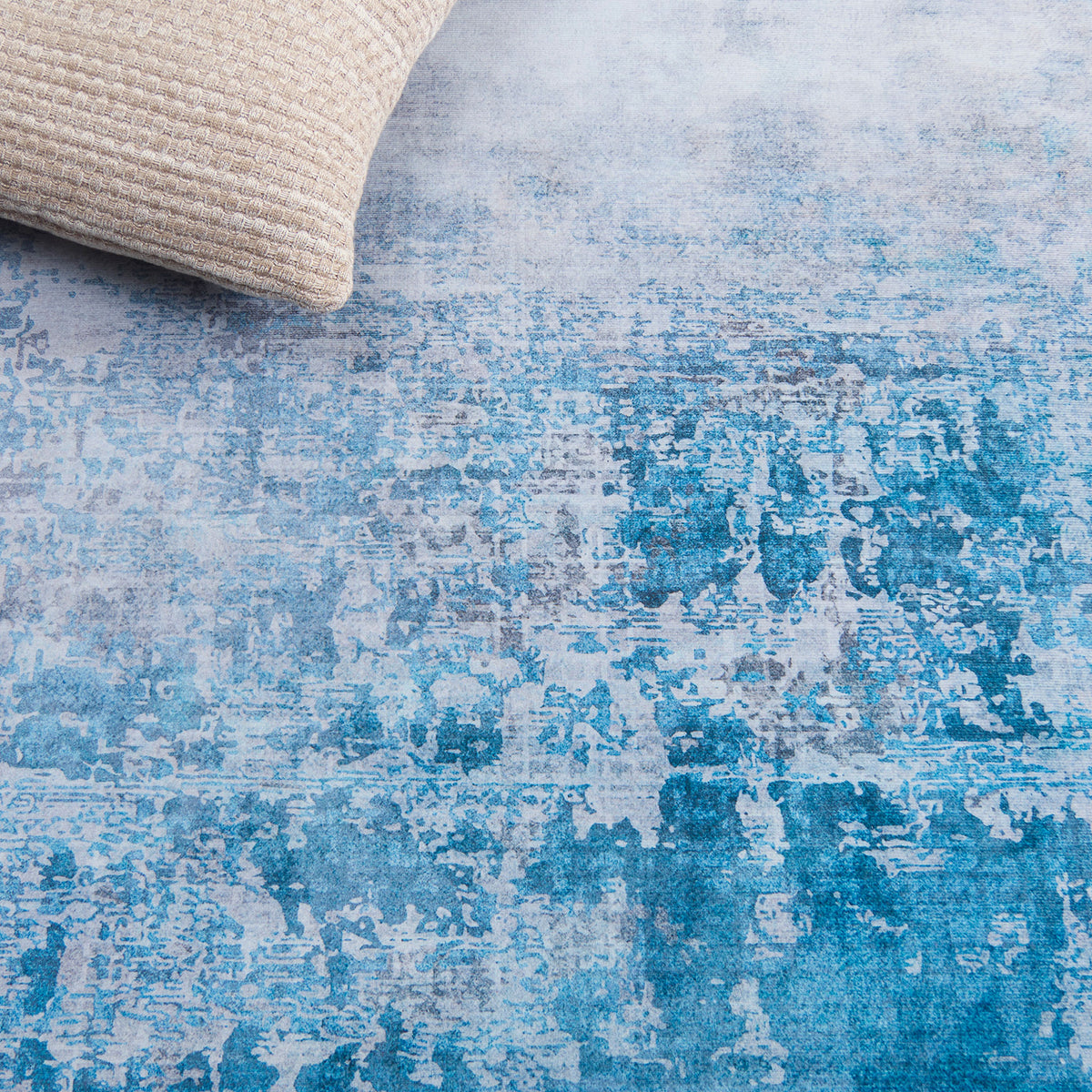Textured gray and blue pattern with rich tonal variation for visual depth || TAC833F-5OV || detail_room
