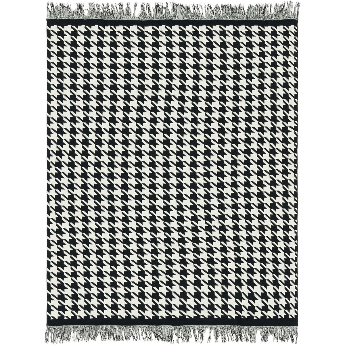 Black and ivory throw with bold geometric motif and fringed edges || THR400A-5060 || top_studio