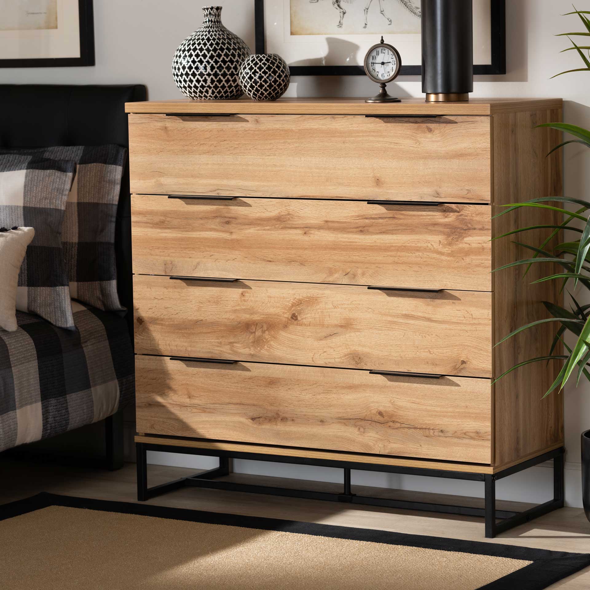 Realyn 4-Drawer Dresser Oak/Black