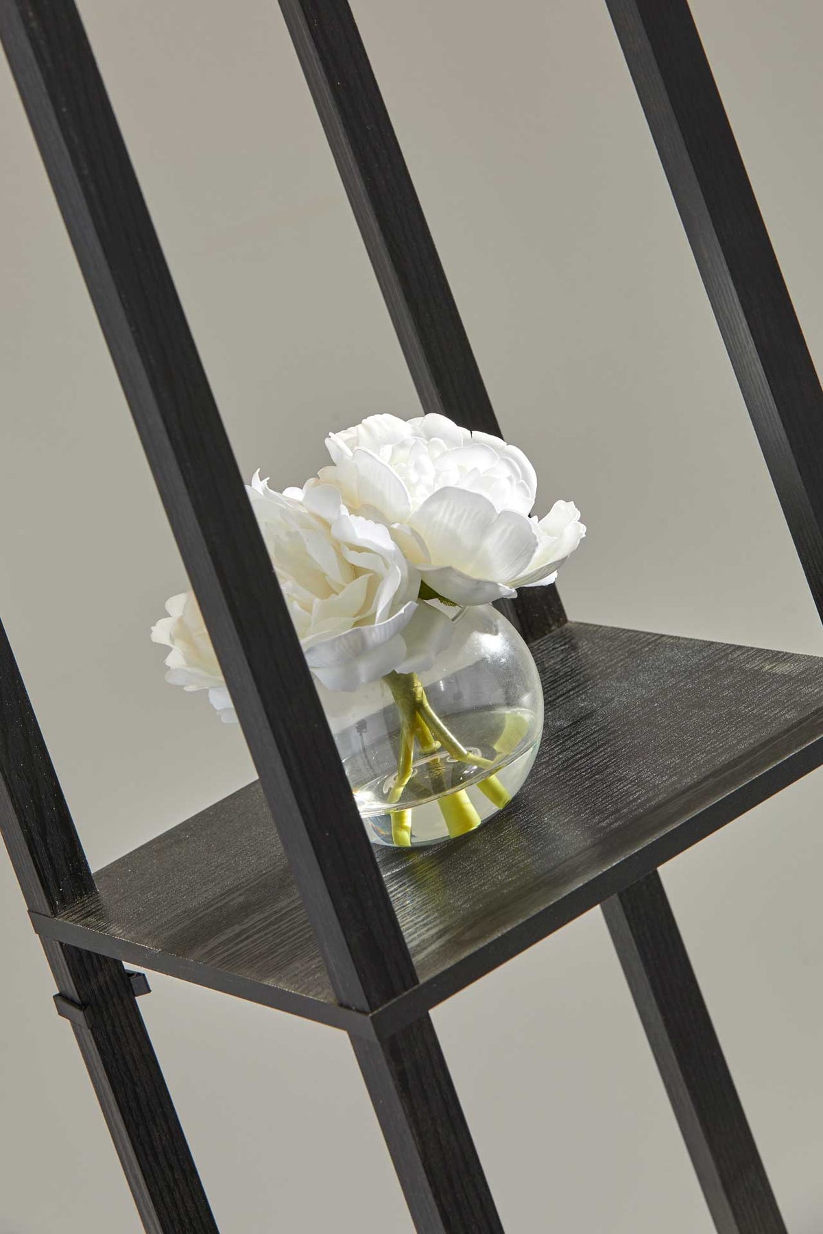 William Shelf Floor Lamp Black