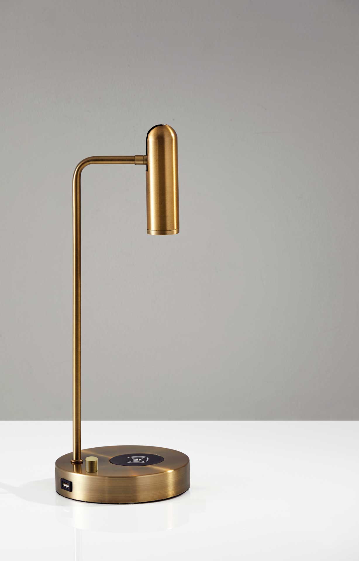 Kane Wireless Charge Desk Lamp Brass