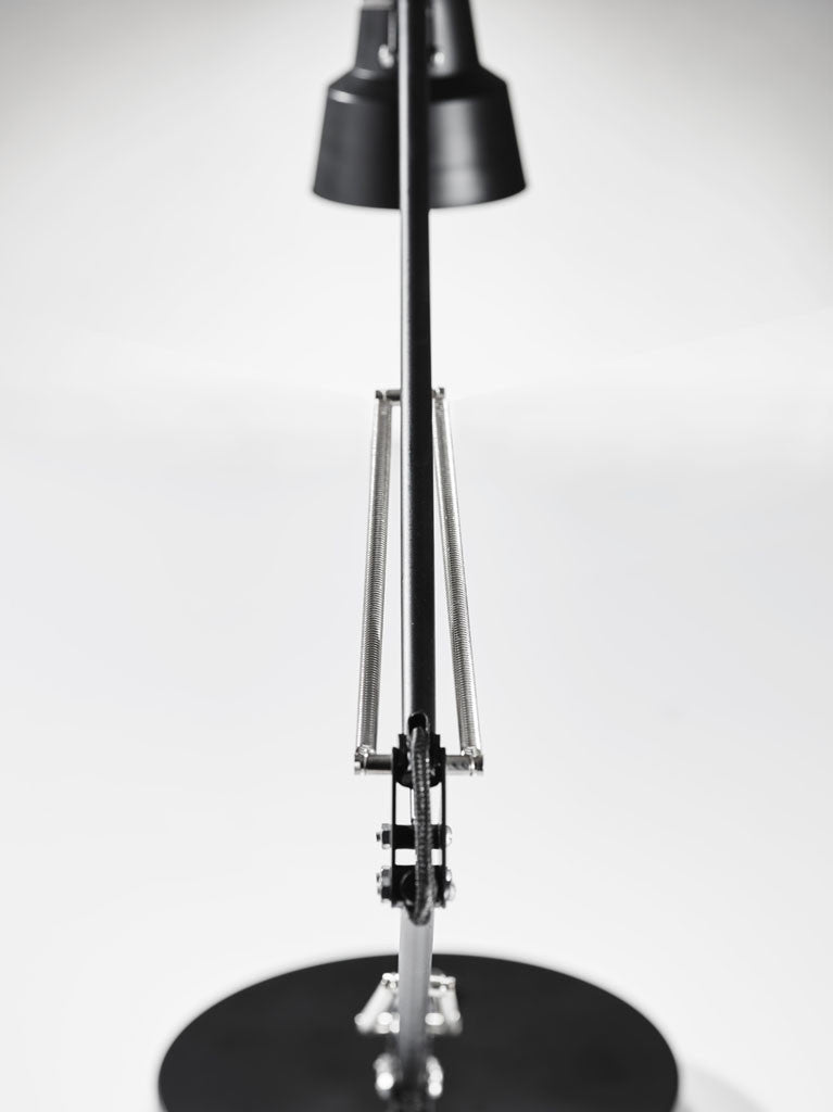 Quincy Desk Lamp Black