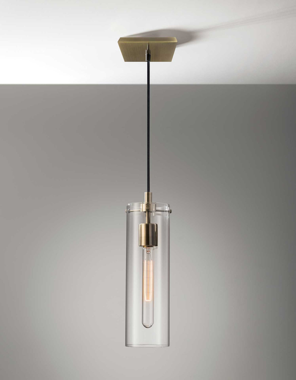 Denis Pendant Brass