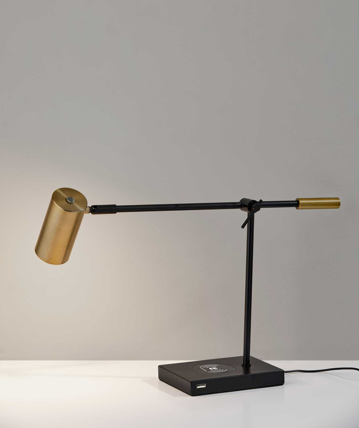 Colombes Wireless Charge Desk Lamp Black/Brass