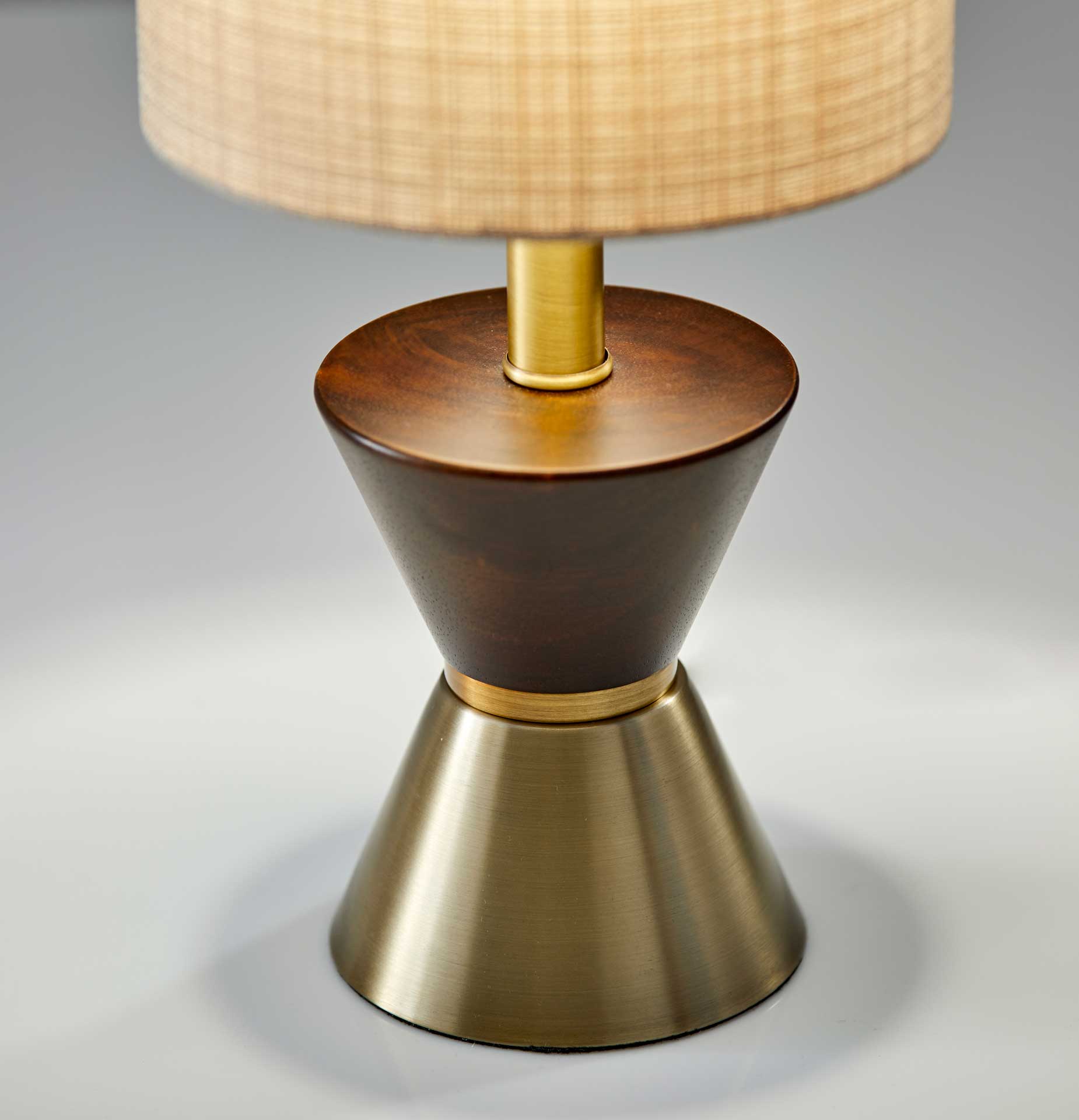 Cannet Table Lamp Brass/Walnut