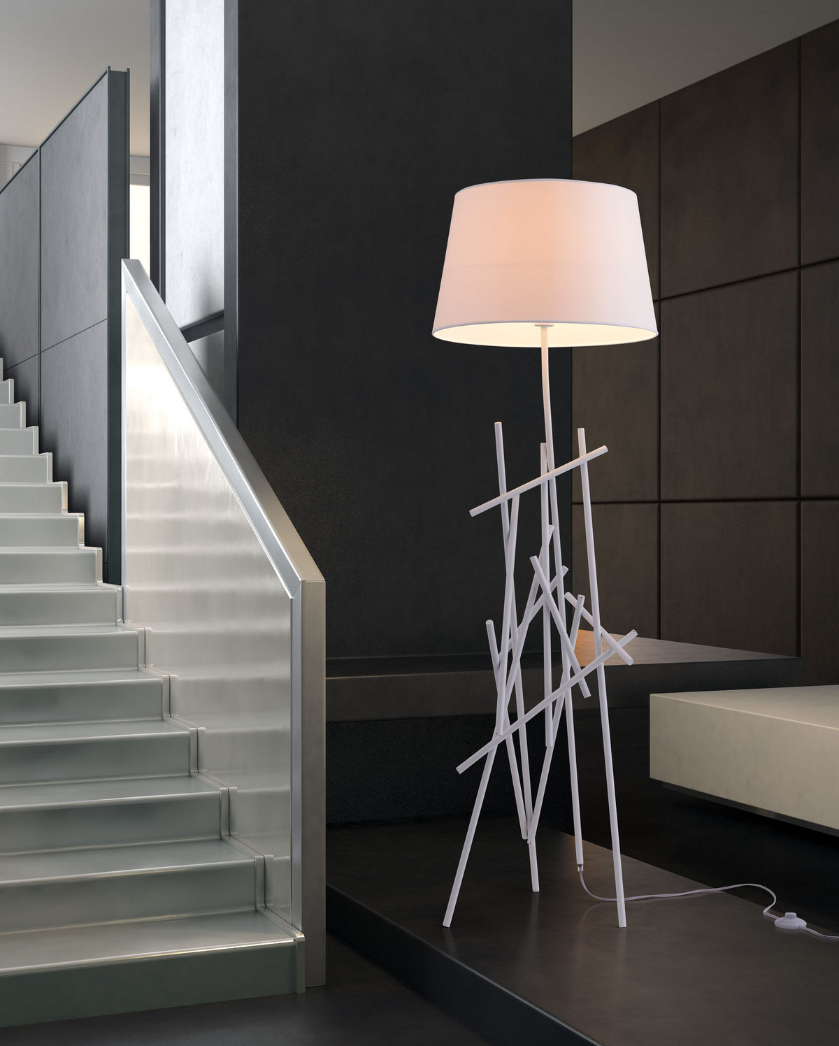 Delta Floor Lamp White