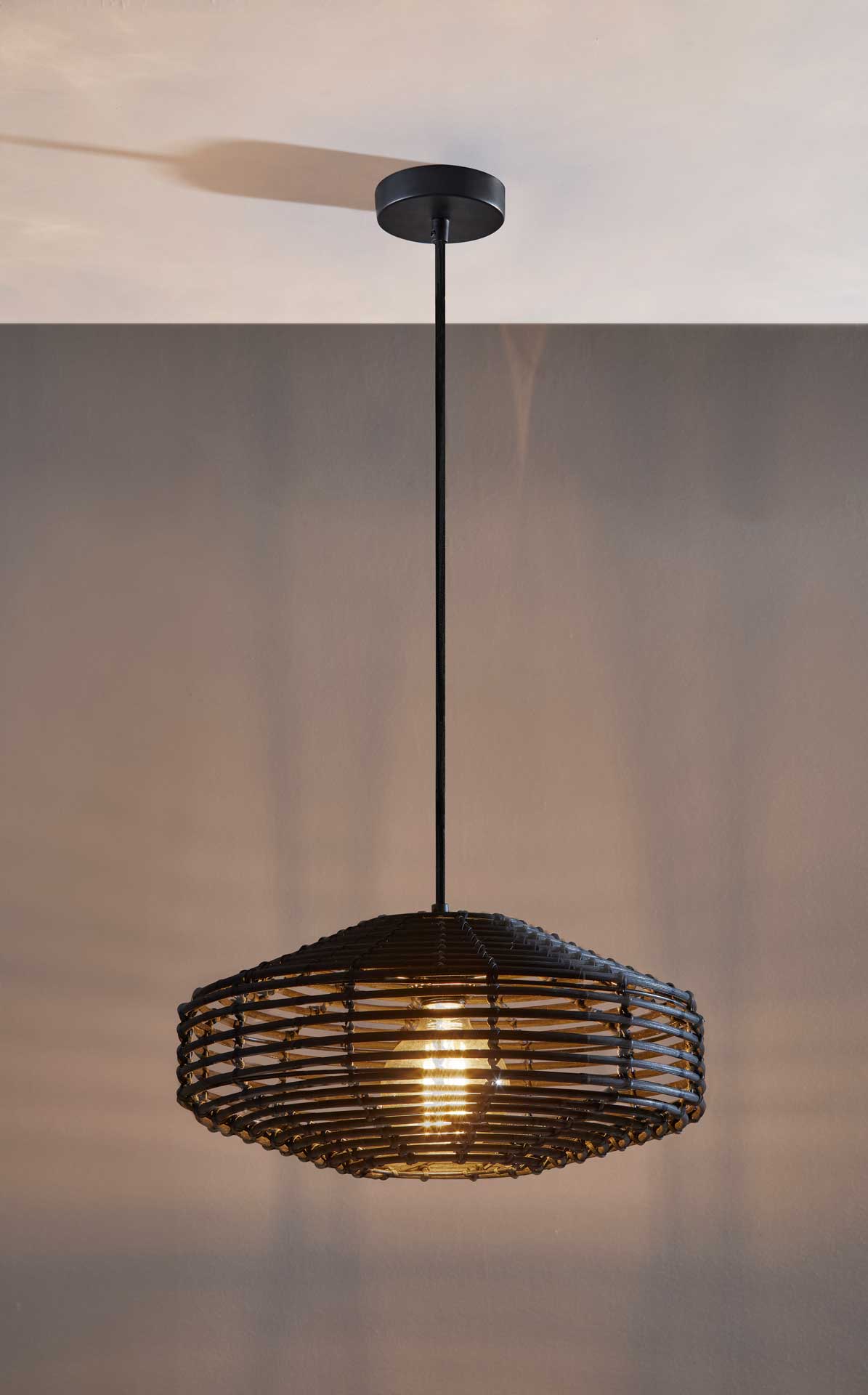 Kinston Pendant Black