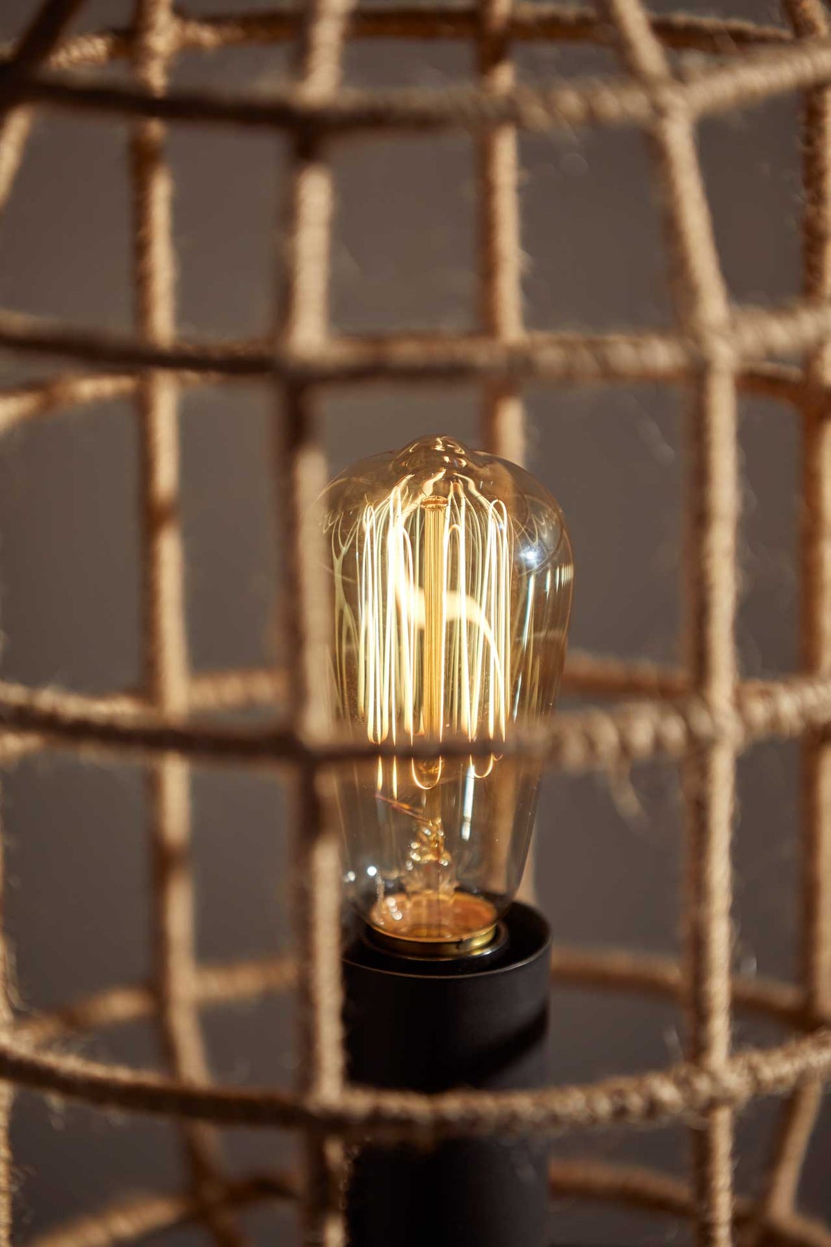 Molde Table Lamp Black/Natural