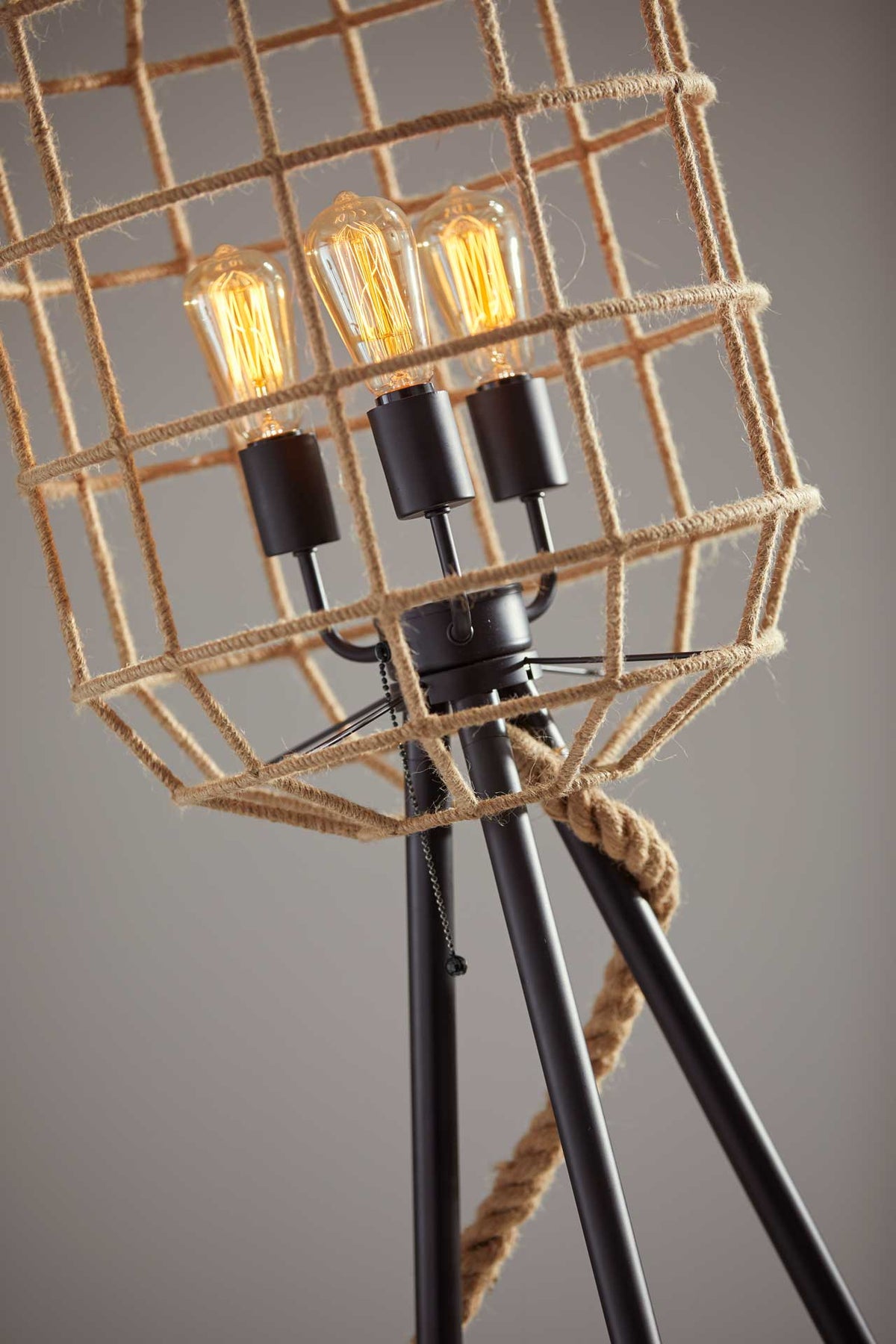 Molde Floor Lamp Black/Natural