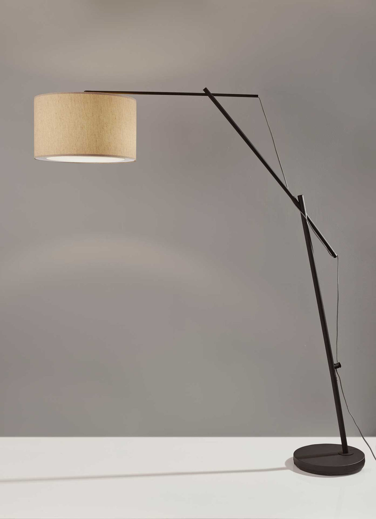 Bron Arc Lamp Black
