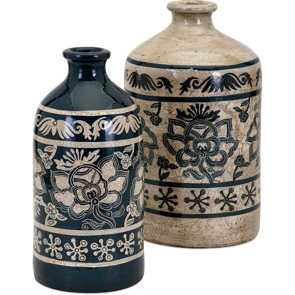 Small Langston Black/Cream Vase sold separately