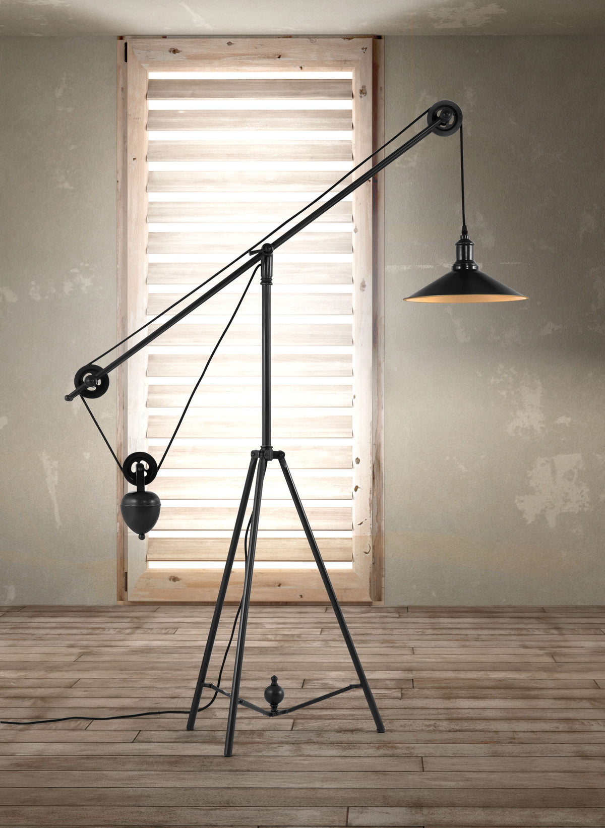 Pulley Floor Lamp Antique Black Gold