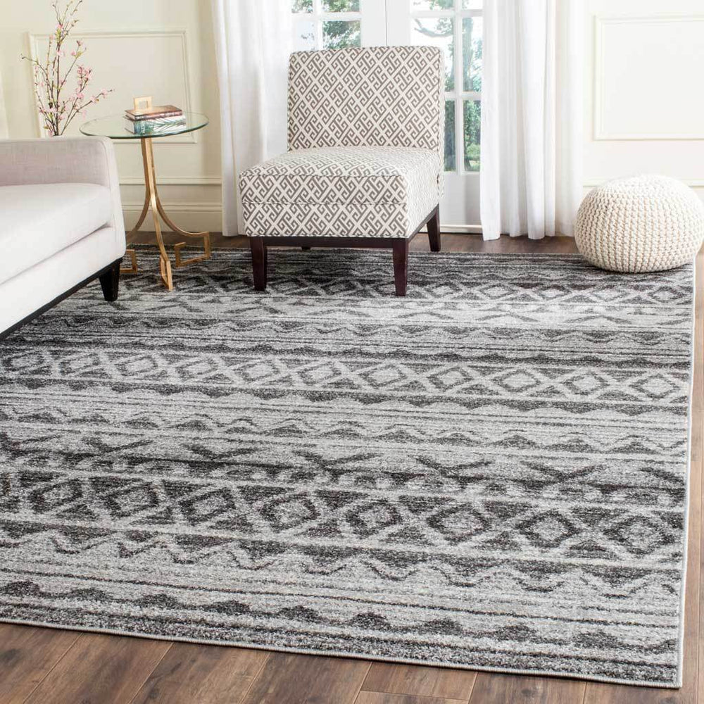 Adirondack Tribal Ivory/Charcoal Area Rug