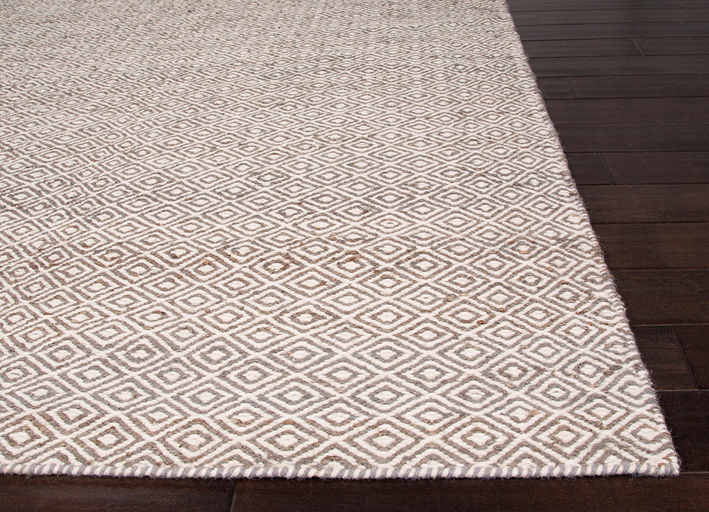 Naturals Wales White/Medium Gray Area Rug