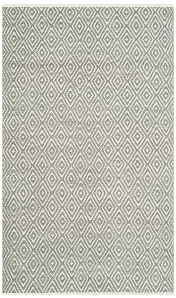 Nested ivory diamonds add crisp contrast to this rectangular gray rug.