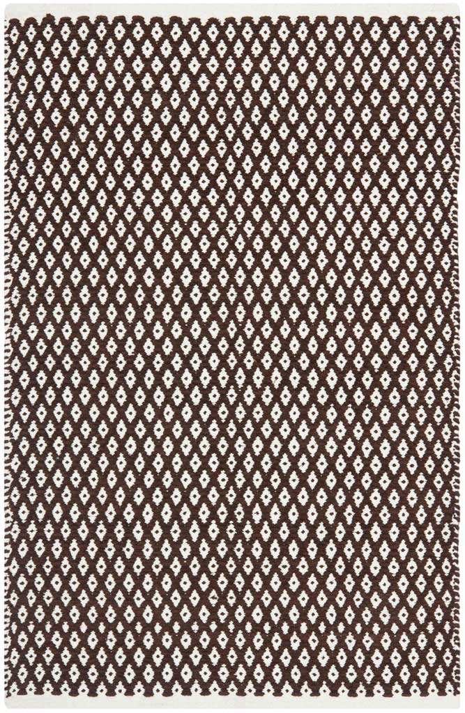 An expansive brown cotton rug pairs ivory diamond latticework with a low-profile flat weave. || BOS685A-8 || top_studio