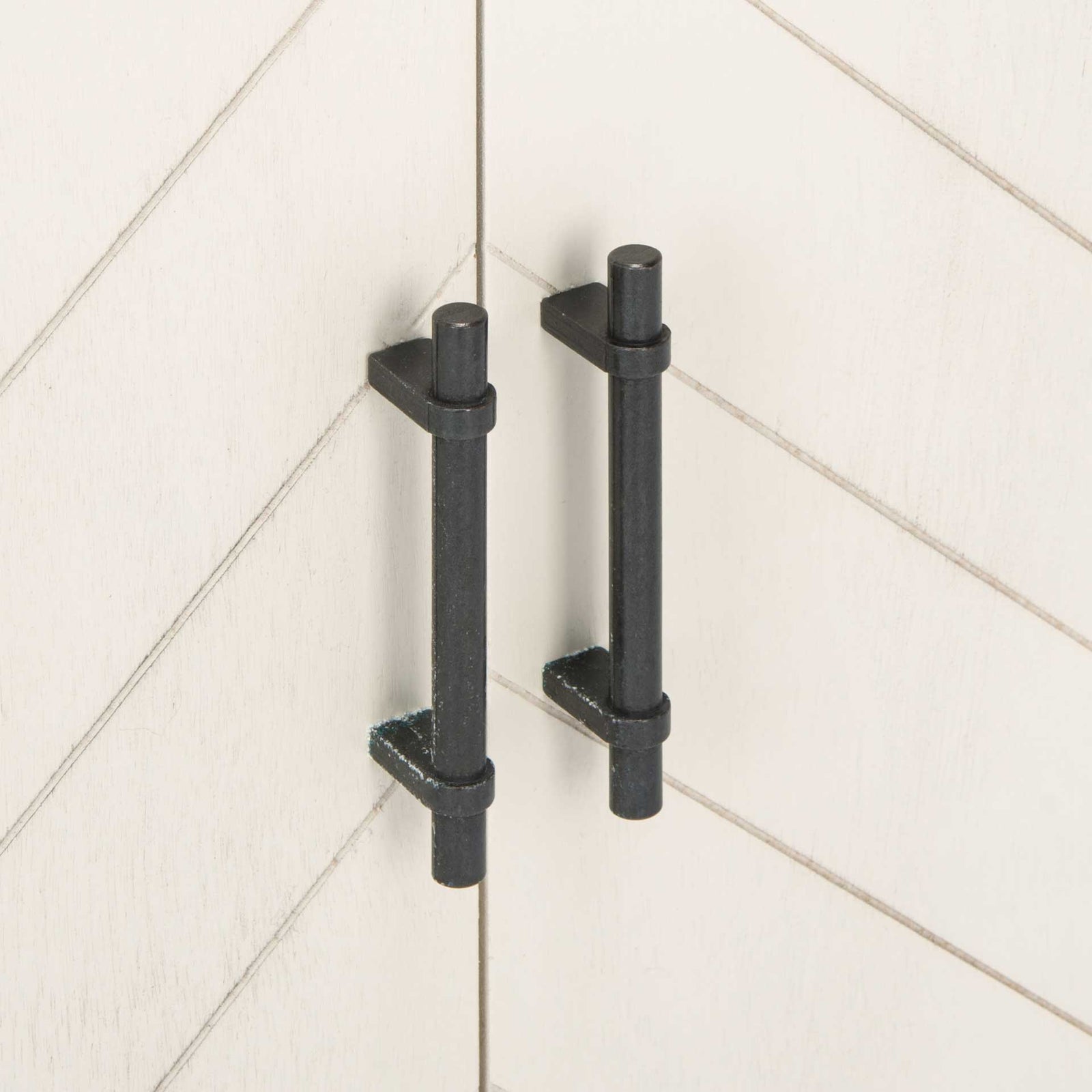 Pebbles 2 Door Sideboard Distressed White