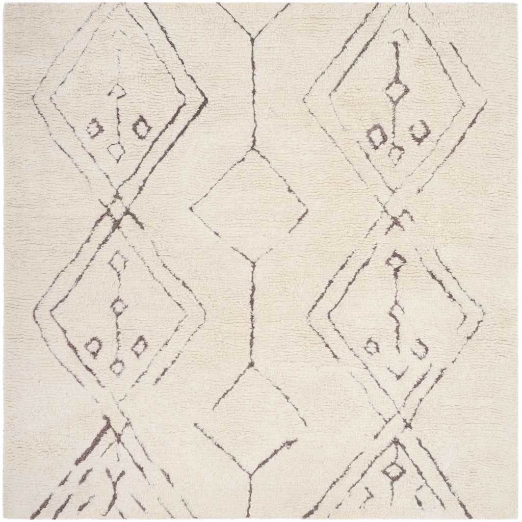 Ivory area rug with a grid of outlined diamonds, delicate linework, and muted multicolor accents || CSB212A-8 || top_studio