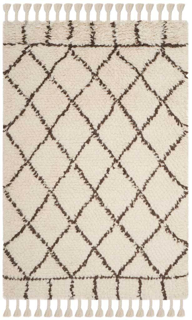 Ivory 4' x 6' rug with freeform brown diamonds and tassels along each end