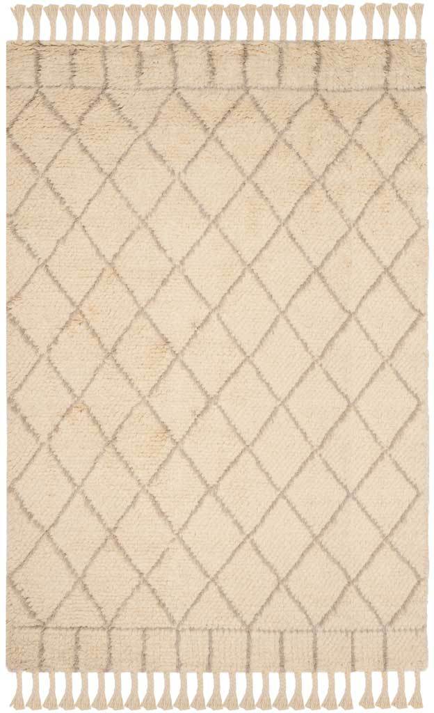 Soft ivory 6' x 9' rug with delicate gray diamonds and braided fringe