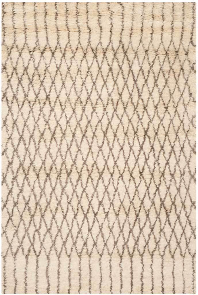 Soft ivory pile frames intersecting gray diamonds and slender end stripes.
