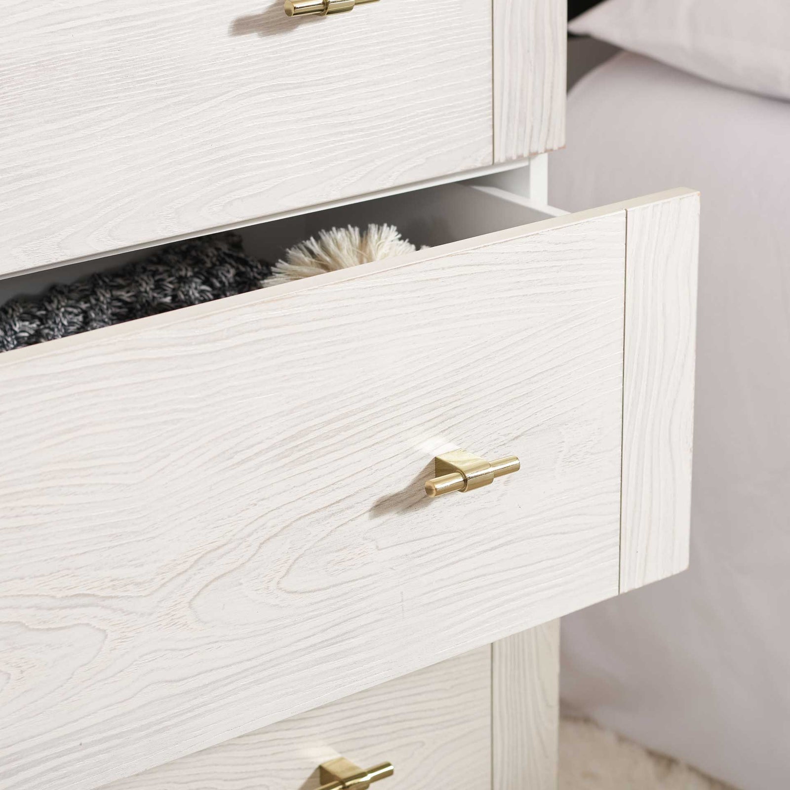 Gemma 3 Drawer Dresser White/White Washed