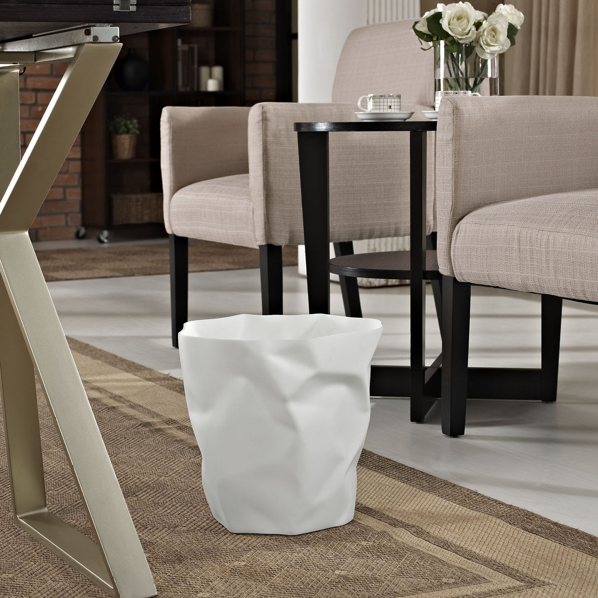 Lakh Trash Bin White