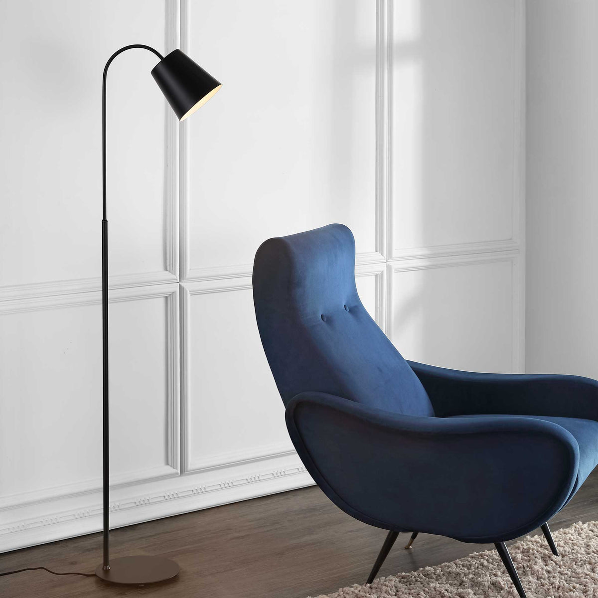 Tov Floor Lamp Black