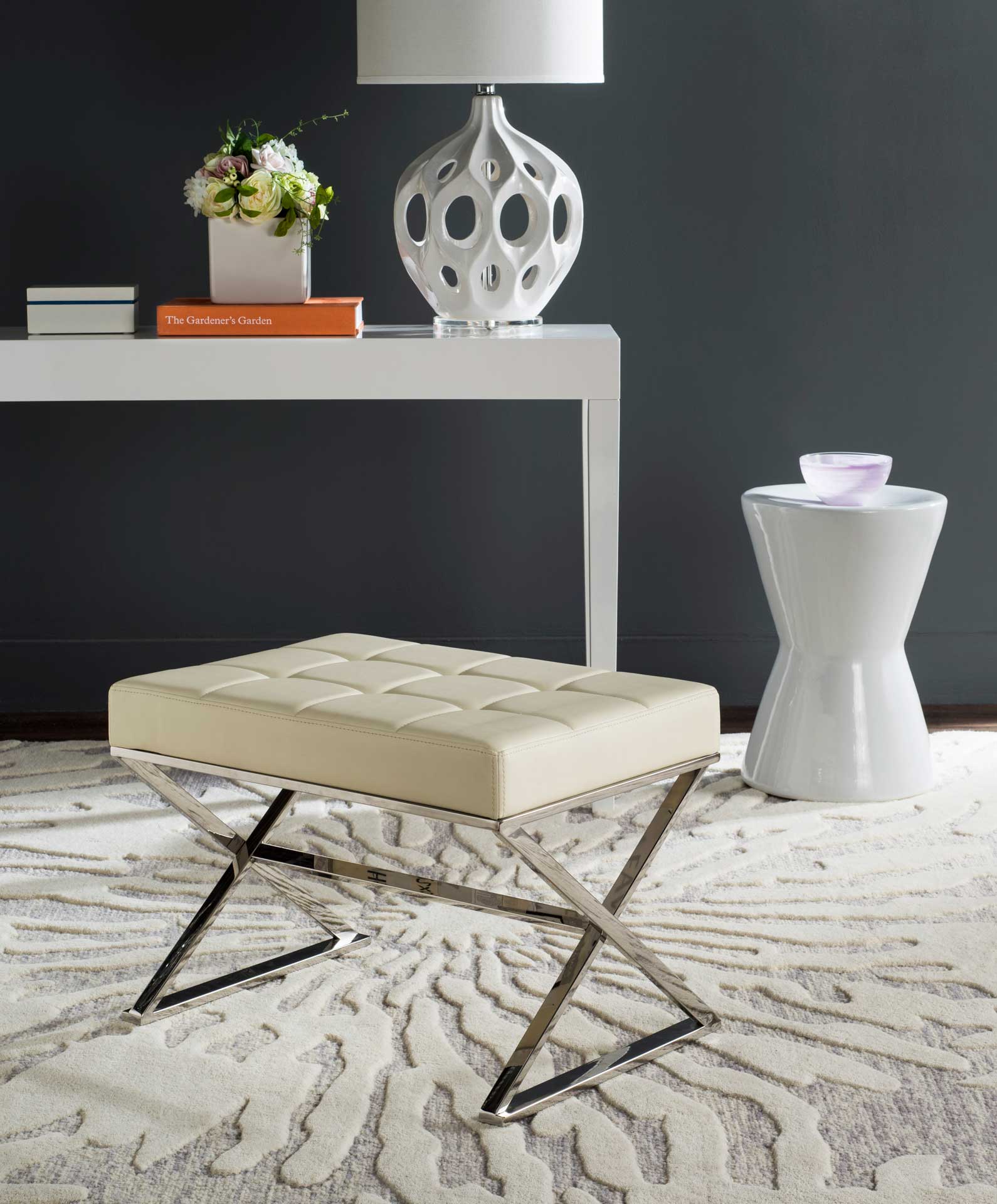 Mingle Ottoman Creme/Chrome