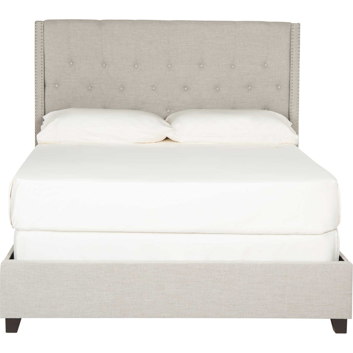 A tall button-tufted headboard rises above the light gray upholstered bed frame. || FOX6212D-Q || front_studio
