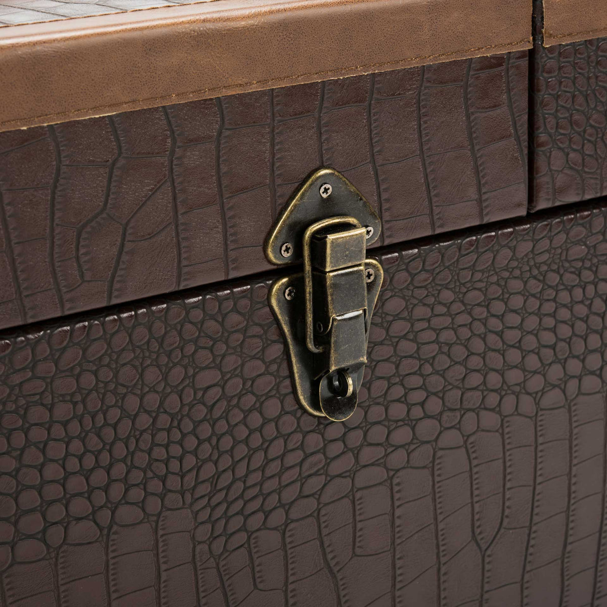 Zoey Coffee Table Storage Trunk With Wine Rack Brown