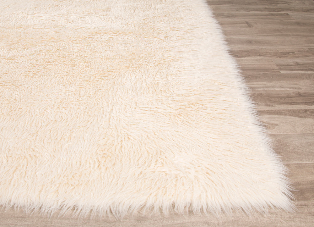 Heron Ivory/White Area Rug