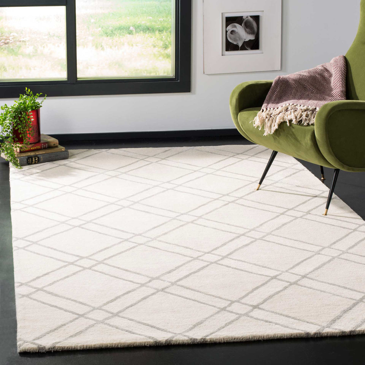 Ivory and silver latticework brings a light, airy feel to a cozy space