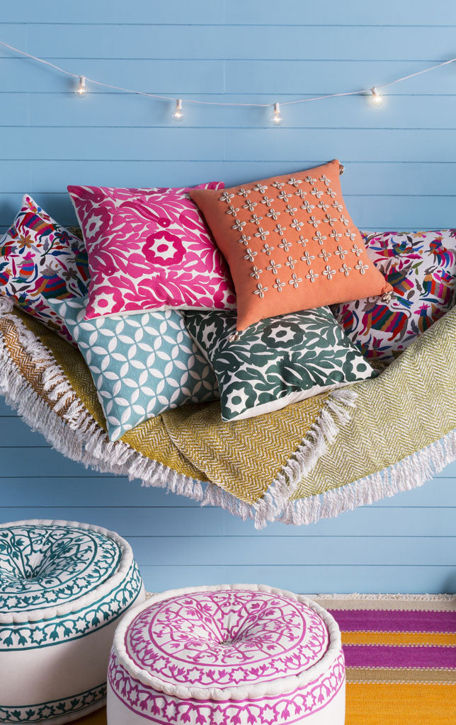 Akua Cube Teal/White Pouf