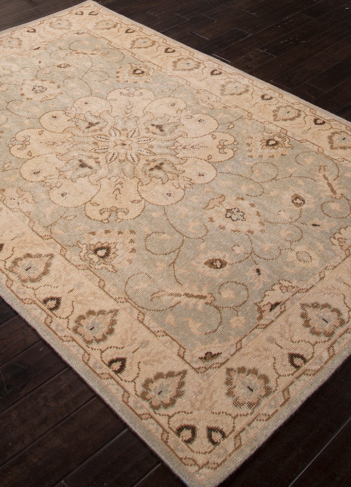 Inspired Antique Sky Gray/Silver Green Area Rug