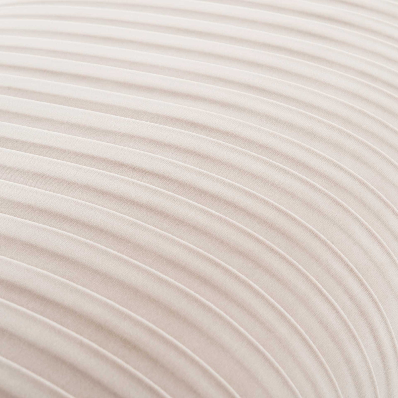 Sanguine Velvet Bench Brass/Giotto Almond