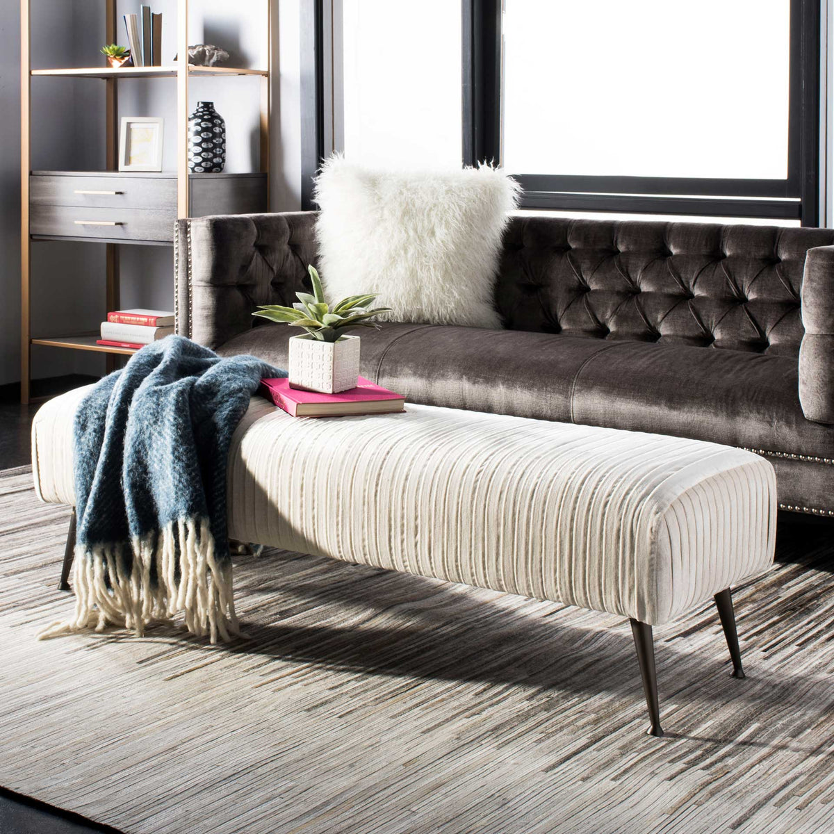 Sanguine Velvet Bench Antique Bronze/Bella White